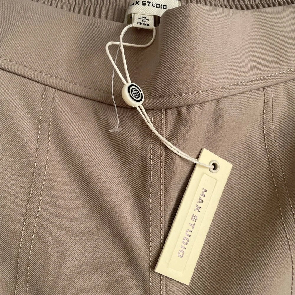 Women’s wide leg tan pants- polyester and cotton dress up or dress down! - Picture 3 of 3